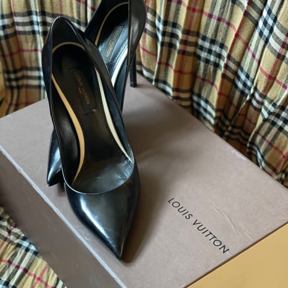 Authentic Louis Vuitton Eyeline Heels Pointy Toe - Picture 4 of 9